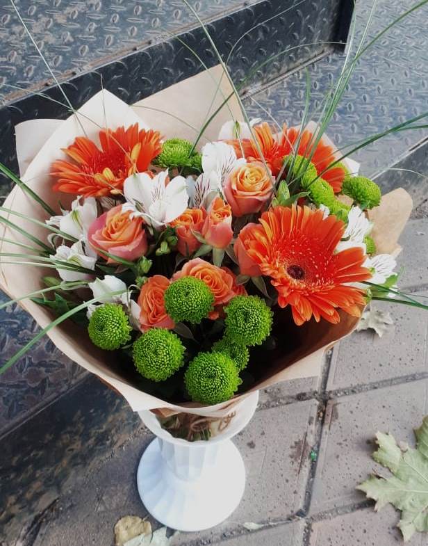 Букет цветов из: Герберы, Хризантемы, Альстромерии и Розы в Деревне Барвиха