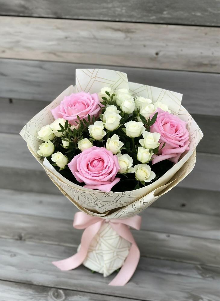 Букет цветов из: Розы в Деревне Барвиха