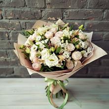 Букет цветов из:  Альстромерии, Розы и Хризантемы в Деревне Барвиха