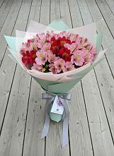 Букет цветов из:  Альстромерии #REPLACE_PRED# Деревне Барвиха