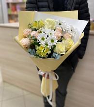 Букет цветов из:  Альстромерии, Розы и Хризантемы в Деревне Барвиха