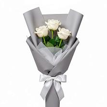 Букет 3 белые розы в Деревне Барвиха
