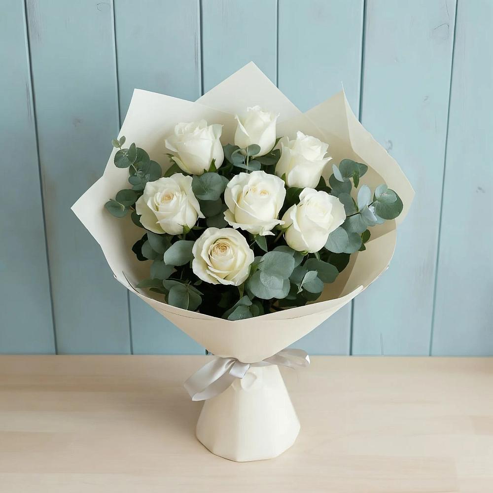 Букет Белые розы в Эвкалипте в Деревне Барвиха