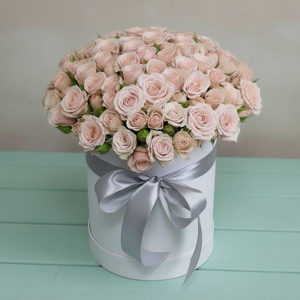 Цветочная композиция из Розы в шляпной коробке в Деревне Барвиха